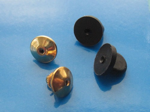 70 1970 ROADRUNNER - spilla cappello, spilla bavero, cravatta tac, spilla cappello CONFEZIONE REGALO - Foto 4 di 5