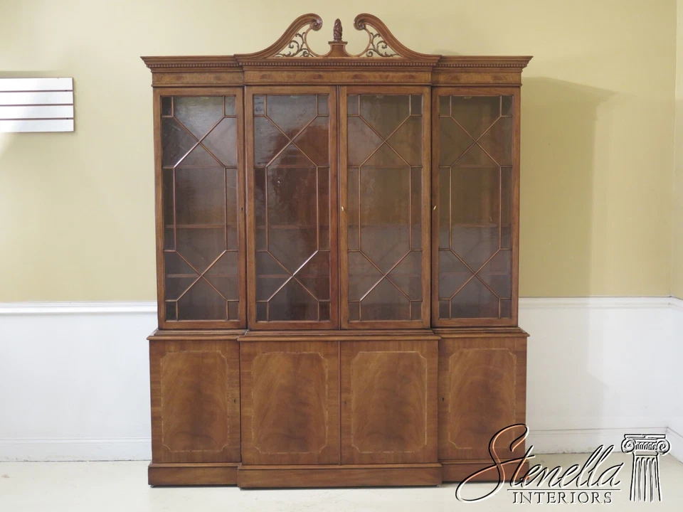 48420EC: KARGES Estilo Inglés Grande Caoba Breakfront Foto 2 de 4