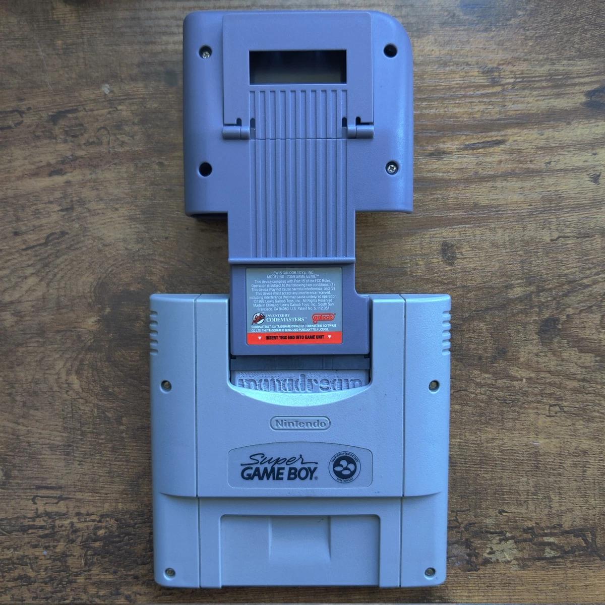Game Boy / Super Game Boy Cartridge Slot Extender / Adapter für Game Genie