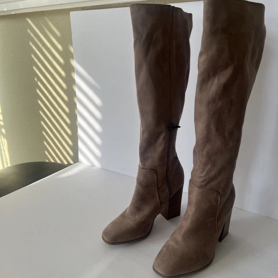 BOTAS HASTA LA RODILLA SOUNDSCAPE-01 Talla 8 Color Tostado/Beige Foto 3 de 4