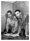 OPPENHEIMER & MILITARY HEAD OF MANHATTAN PROJECT ATOMIC BOMB WW2 5X7 PHOTO