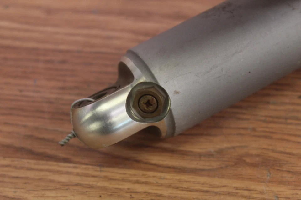 Amortiguador trasero Ski-Doo Summit 800 X 2005 suspensión trasera/patín 17,25 pulgadas reconstruible Foto 2 de 4