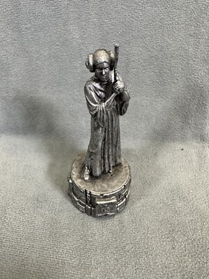 2005 Star Wars Saga Edition Chess Princess Leia Silver Bishop Figure Piece Only