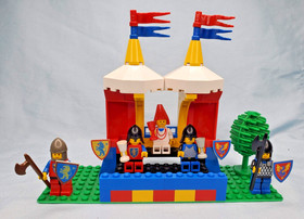 LEGO Castle: Knight's Challenge 1584 100% complete except for 2 feathers