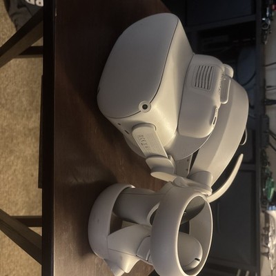 Oculus Quest 2 128GB VR Headset Bundle - Includes fan And More Accessories
