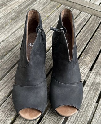 Delphina Peep Toe Ankle Bootie Black EU 38 US 7.5 Stylish Comfort Well Made GUC