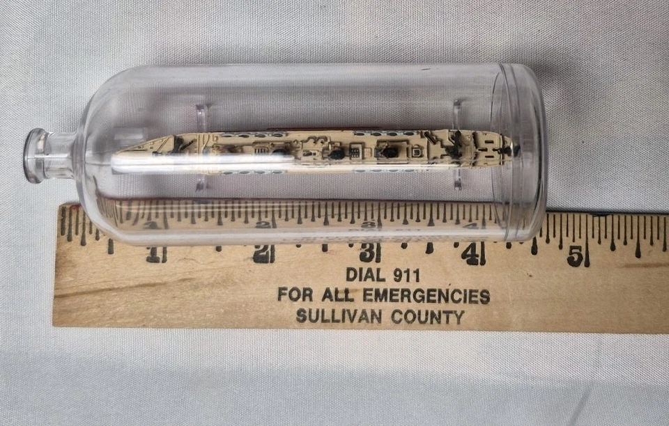 Micro Machines Galoob 1991 Ship In A Bottle HMS Titanic Ocean Liner - Image 3 of 4