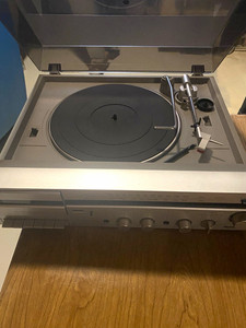 Panasonic SG-V33 Stereo Music System Turntable Vinyl AM/FM w/ Speakers Silver