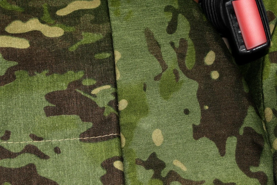 For Mercedes-Benz C240 02-05 Seat Cover Multicam 1st Row Tactical Camo Tropic — 第 3/4 张图片