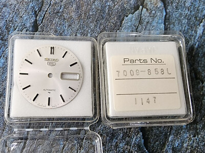 NOS RARE Vintage Seiko 7009 Black Blue Silver Dial Automatic