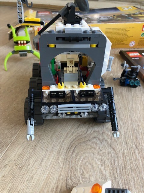Picture 4 of 6