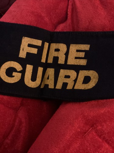 Original Very rare WW2 Fire Guard arm band. Very good condition. Navy/gold. VGC - Picture 2 of 3