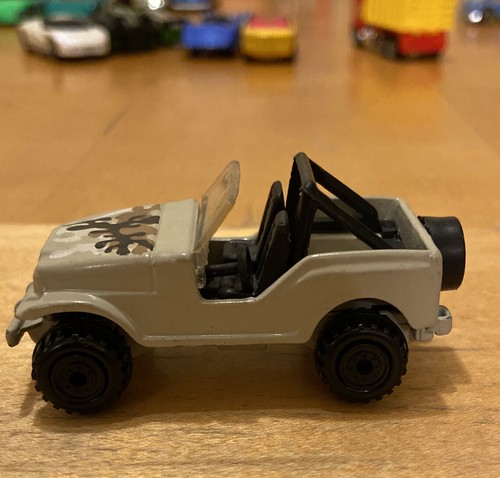 Vintage 1990 Hot Wheels Roll Patrol Jeep Willy's Tan Camo Desert Rare Original + - Picture 4 of 7