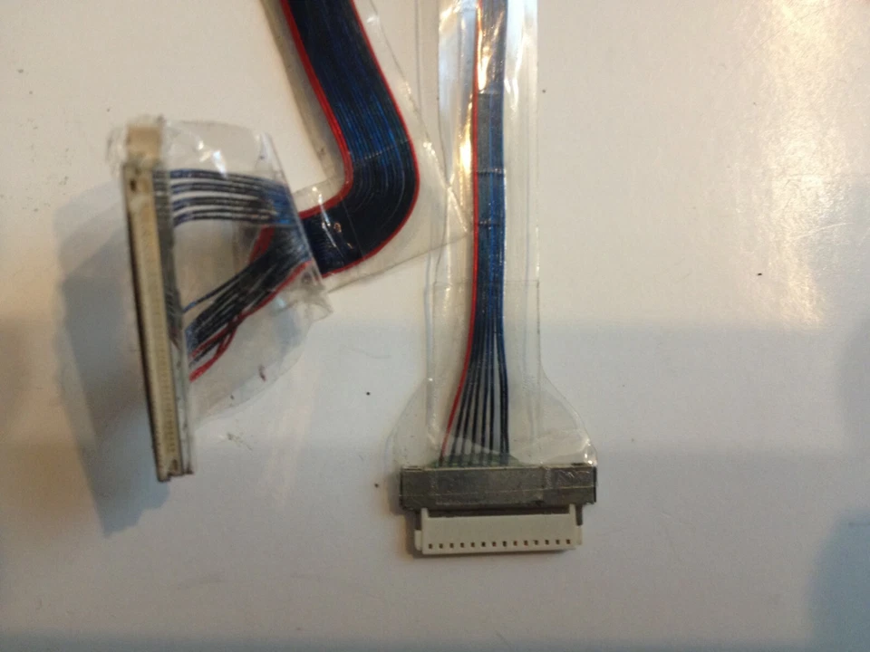 Cable conector de video LCD serie LE1600 Motion Computing DC020001010 Foto 4 de 4