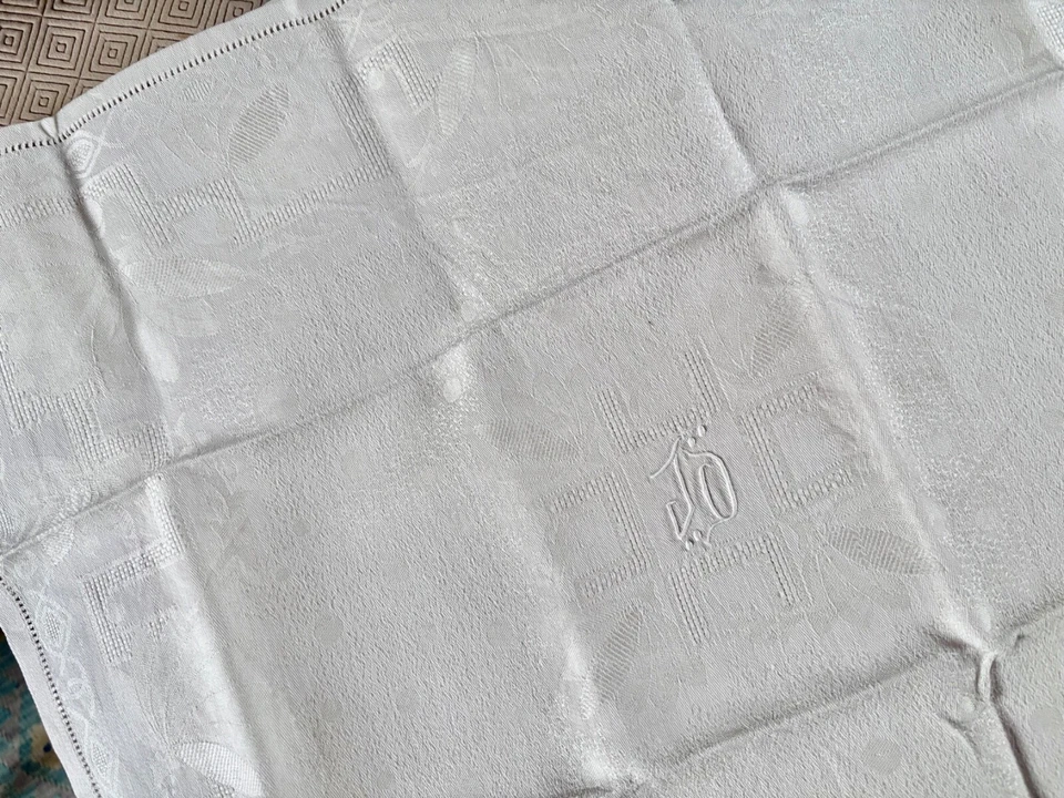 Linge ancien service NAPPE + 12 SERVIETTES Damassé blanc monogramme central JO - Photo 2/4
