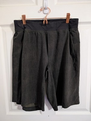 Lululemon Shorts Men's T.H.E. Short Linerless 9'' Size Small Gray Active Run