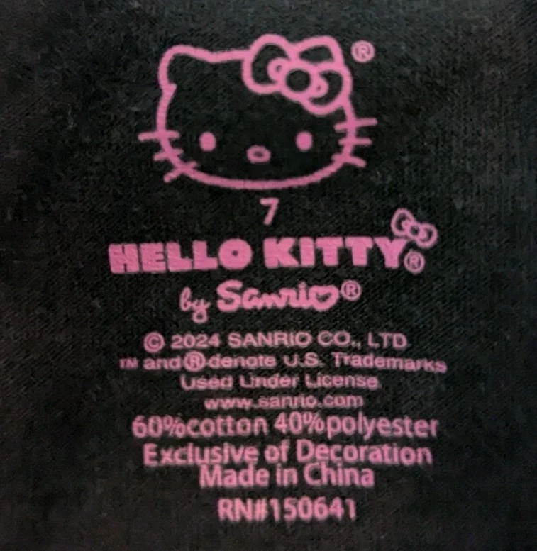 Camisa Hello Kitty Niñas Pequeñas Gato Negro Cabeza Roja Silueta Contorno Sanrio 7 Foto 3 de 4