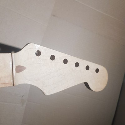 90's FENDER STRATOCASTER MAPLE NECK - KILLER V SHAPE 57 STYLE
