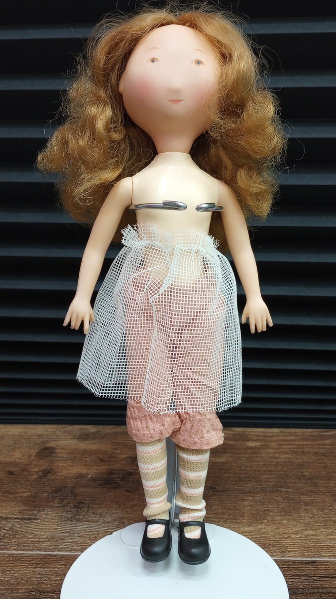 Authentic Vintage 1974 Knickerbocker Holly Hobbie Doll, AGC Marked