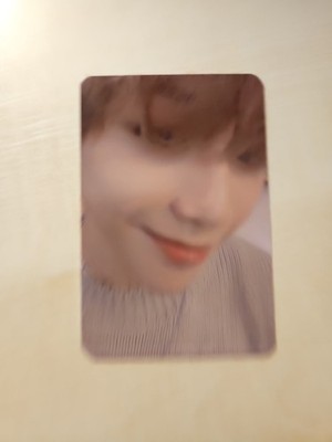 KANG DANIEL YELLOW #FFFF00 PHOTOCARD