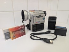Sony DCR-PC100 MiniDV Camcorder Nightshot w/ accessories TESTED 