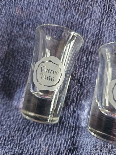 Set of 2 Cuervo 1800 Frosted Logo Shot Glass Pair Tequila - Picture 3 of 3