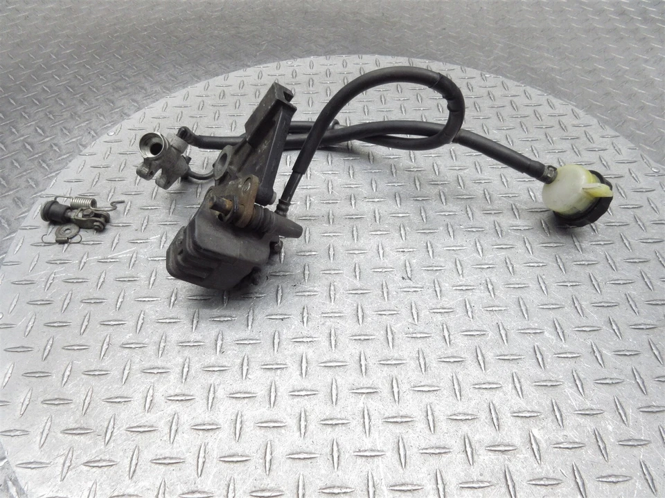 06-08 Kawasaki Ninja 650R EX650R 2006 línea de pinzas de cilindro maestro de freno trasero Foto 2 de 4