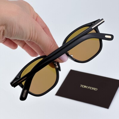 Tom Ford Women Sunglasses Black Light Brown Square FT0978-D  display picture 3