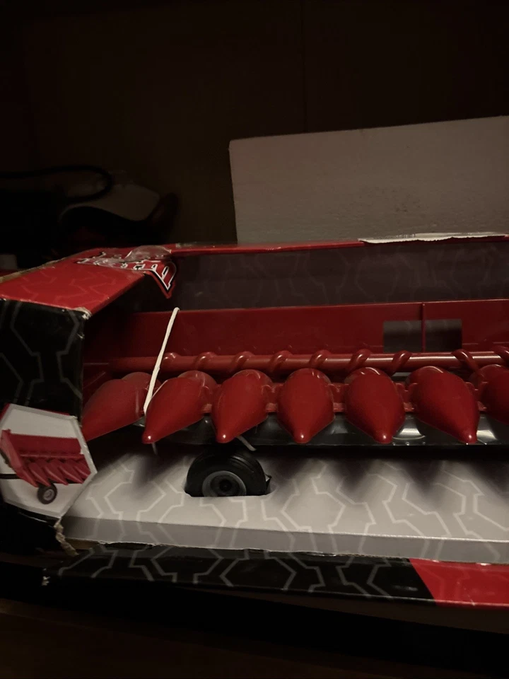 Case Big Farm 4412 Corn Head and Cart New Damaged box - Image 3 of 4
