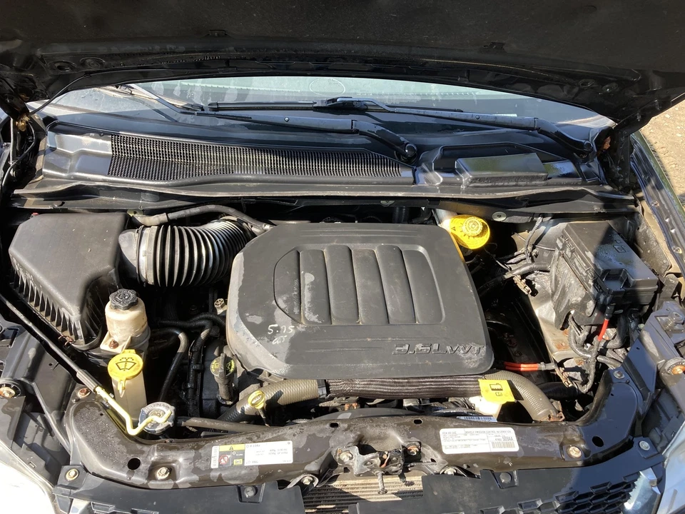 16 DODGE CARAVAN Crossmember/cradle/undercarria (NO SHIPPING) - Image 4 of 4