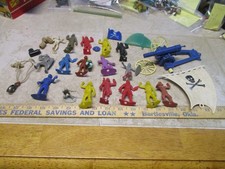 Vtg 1960's MPC Plastics Ringhand PIRATES Playset Figures Accessories Lot I70