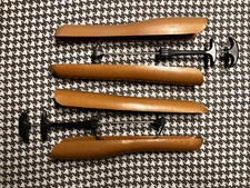 2 Ariat Unisex Spring Loaded Boot Shaper Trees Forms, one size fits most