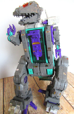 Transformer Trypticon Titans Return