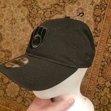 New Era Men's Milwaukee Brewers Hat Adjustable MLB 9Twenty Black Cap NWT
