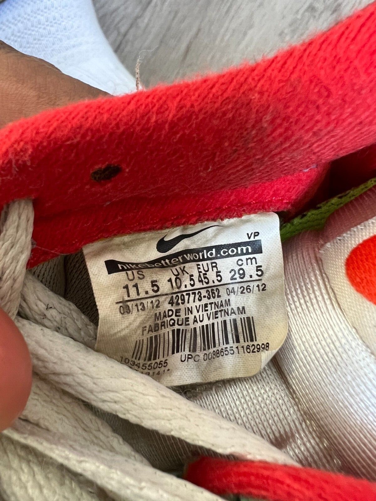 nike vortex vintage green