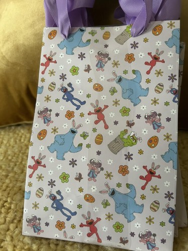 Sesame Street 13 Treat / Party Favor Bags NEW Bunny Theme Elmo,Cookie, Oscar - Picture 2 of 3
