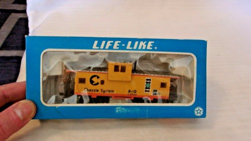 Sistema de ajedrez B & O escala HO realista 34' visión amplia caboose, amarillo, #3966 | Zustand: Used