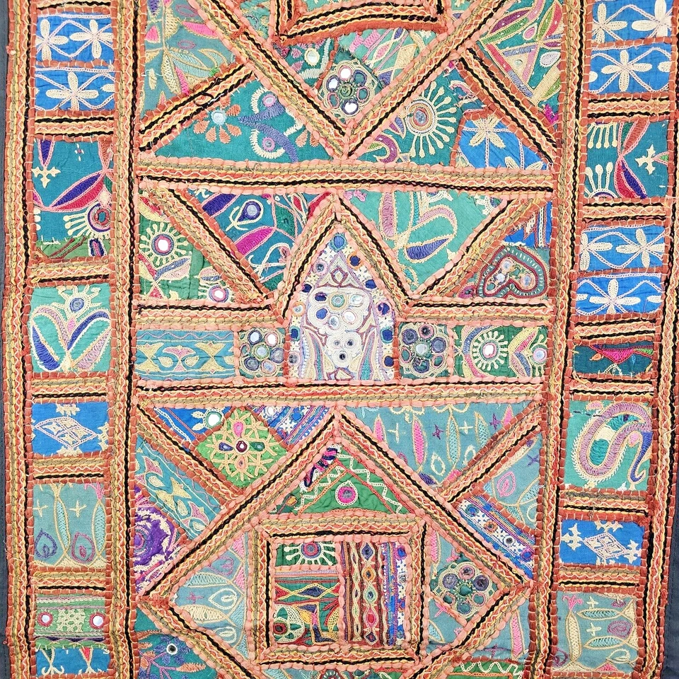 De Colección Tapiz Bordado a Mano Indio Floral Colgante de Pared 26x49" Antiguo Boho Retro Foto 2 de 4