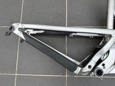 Santa Cruz Bronson V3 AL 2019 Mountain Bike Frame Medium Silver F