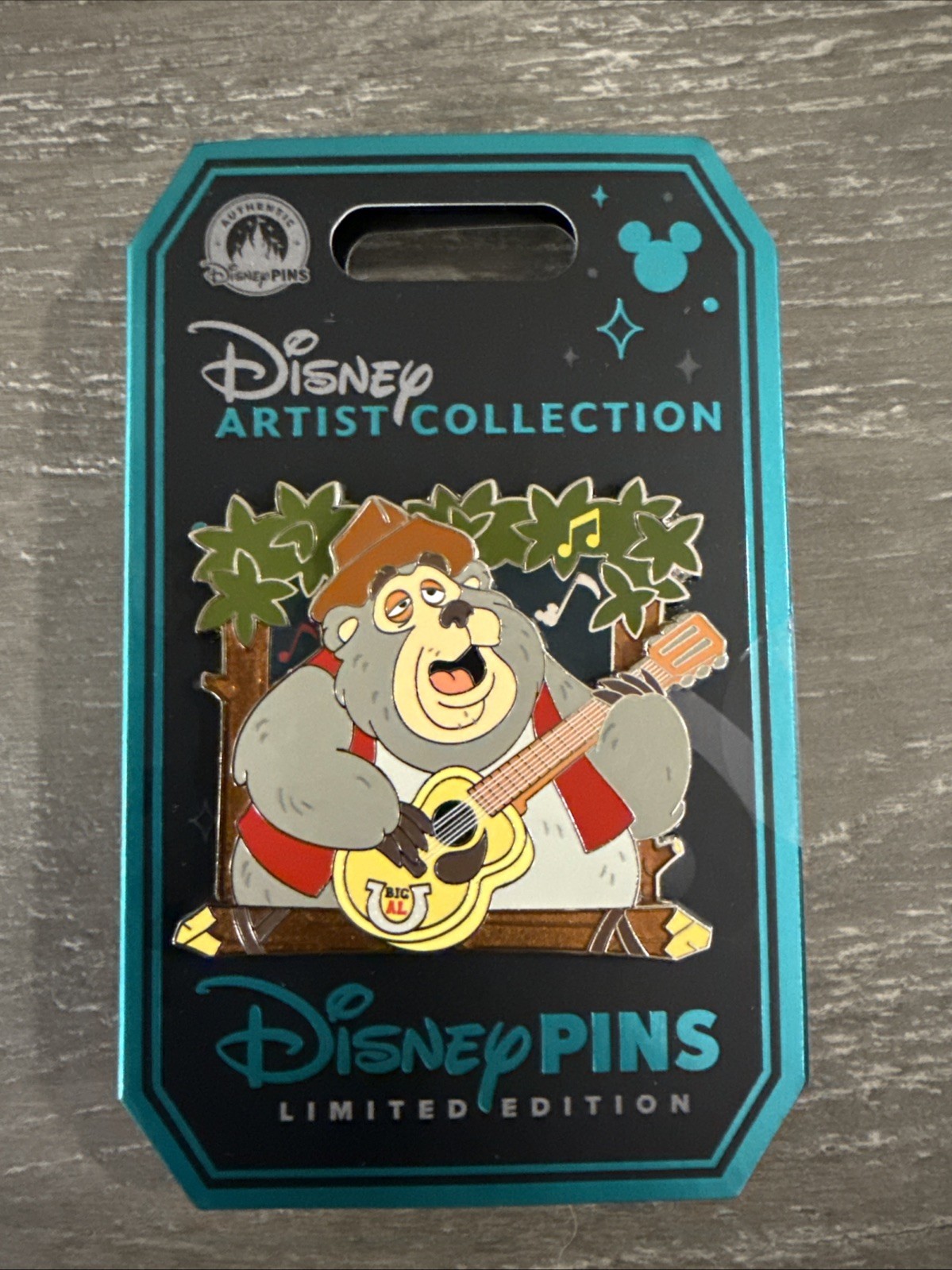 Disney Parks Artist Series Country Bear Jamboree Big Al pin LE 4000