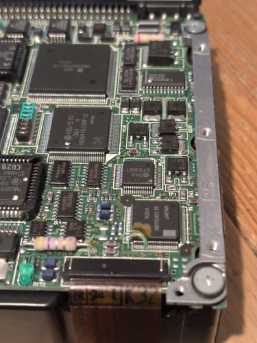 LEGACY Vintage Hitachi DK315C-10 SCSI Hard Disk Rev A - Afbeelding 13 van 15