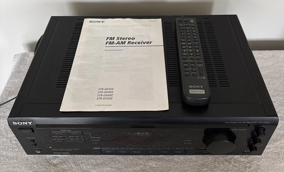 Sony STR-D450Z AM FM Stereo Receiver Audio Video Home Surround Sound Powers On - Image 2 of 4