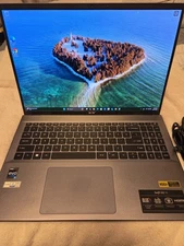 Acer Swift Go 16 AI OLED 13th i7 1TB 16GB 2.40gz