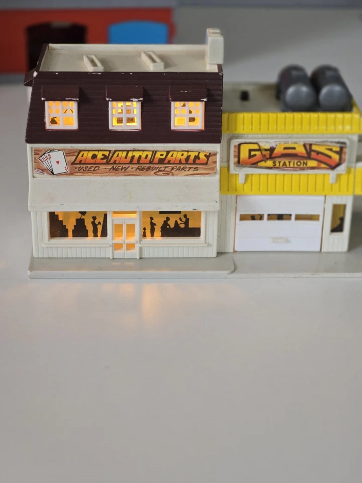 VTG Micro Machines Galoob Road Champs Funrise 1980’s  Die Cast Playset Lot - Image 3 of 4