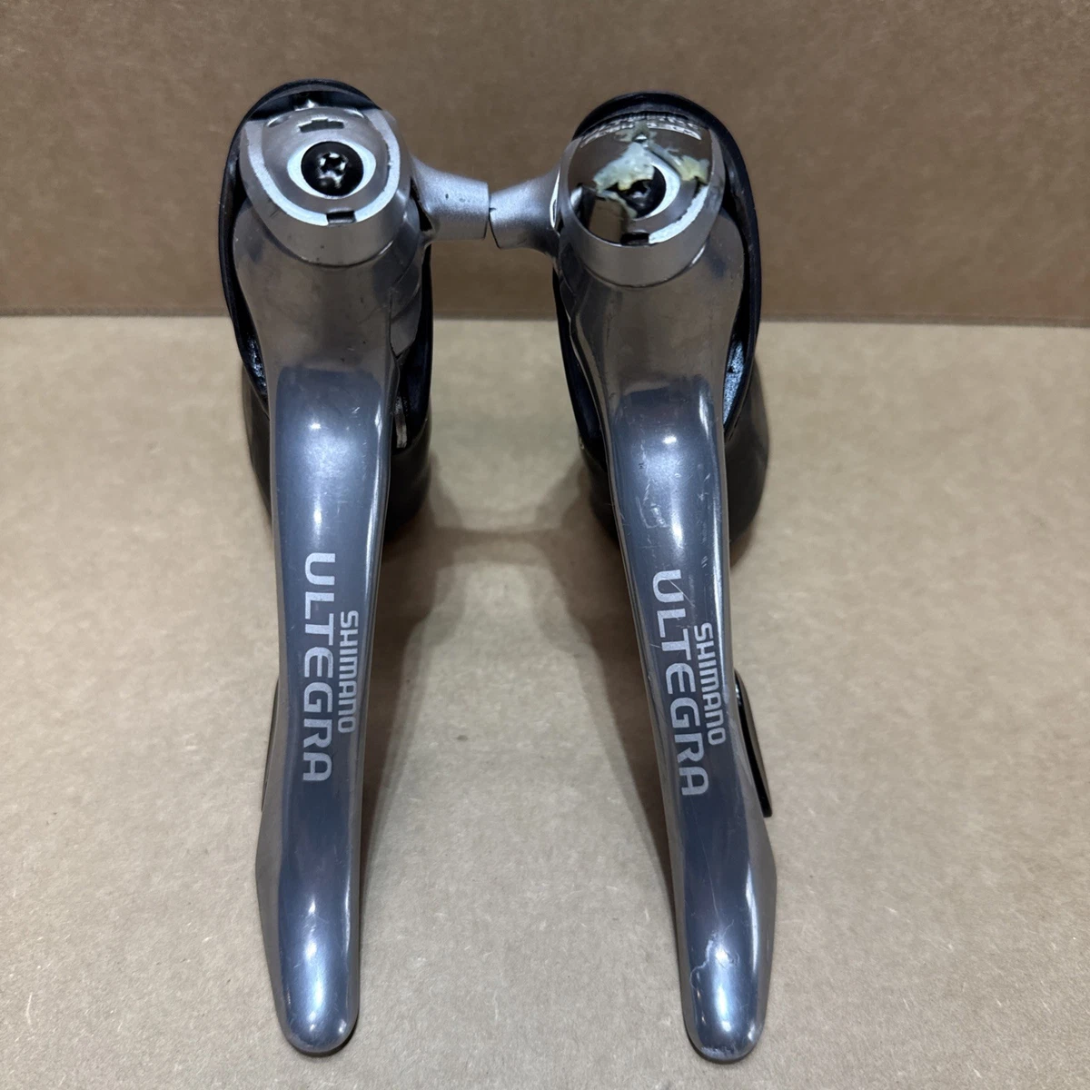 Levier de frein Shimano Ultegra ST-R8000 2x11 noir - U-Brake - Set de roues - Réglage largeur