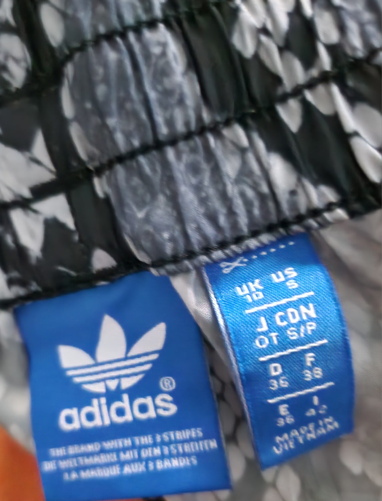 ADIDAS SNAKE/PYTHON FARM RIO SHORTS - image 5