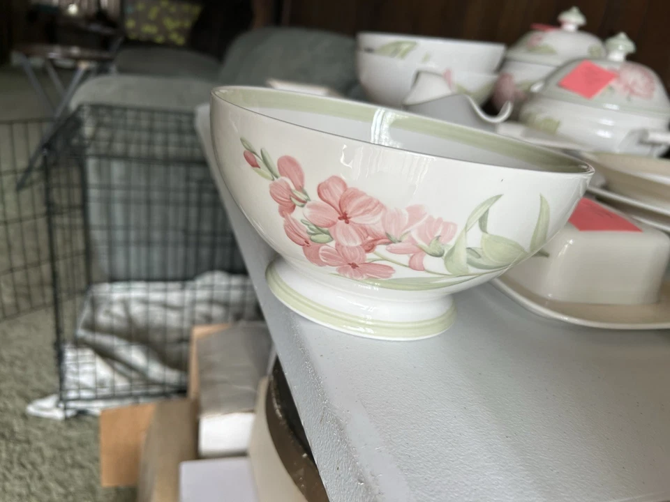 Villeroy & Boch Florea Juego de 137 Piezas Todo Nunca Usado, ¡¡¡Solo Pantalla!!! ¡¡HERMOSO!!! Foto 4 de 4