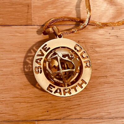 VINTAGE MODESCHMUCK Anhänger aus New York - SAVE OUR EARTH - NEW OLD STOCK