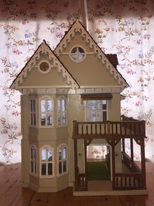 victorian style dollhouse furniture