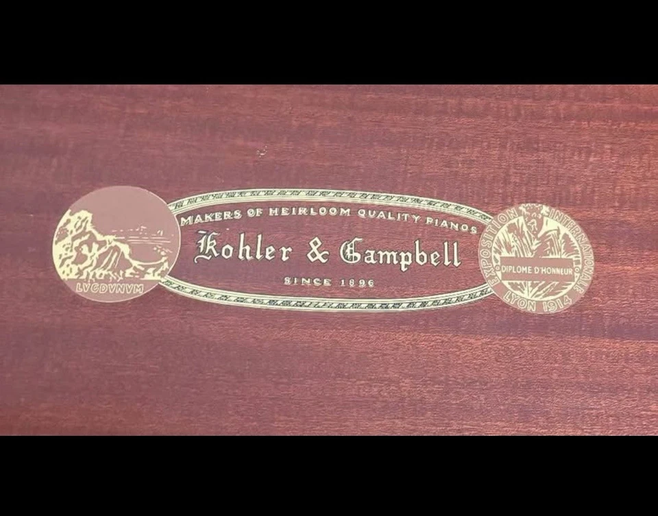 Piano vertical Kohler & Campbell con banco Foto 4 de 4